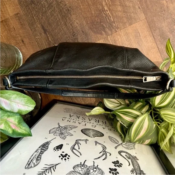 Coach | Isabelle Hobo Bag - Picture 5 of 12